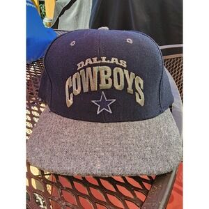 Vintage Dallas Cowboys Snapback Hat Blue Gray Embroidered Spellout NFL Nutmeg